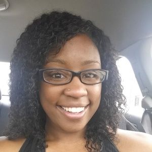 Meet your Posher, Shayna